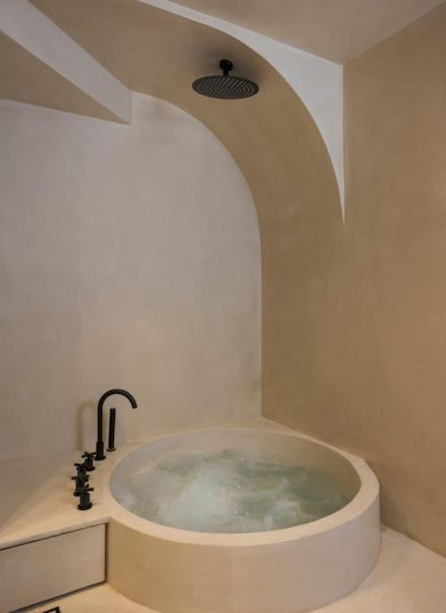To Ble Hani, The Old Town House Chrissi Akti Chania Exterior foto